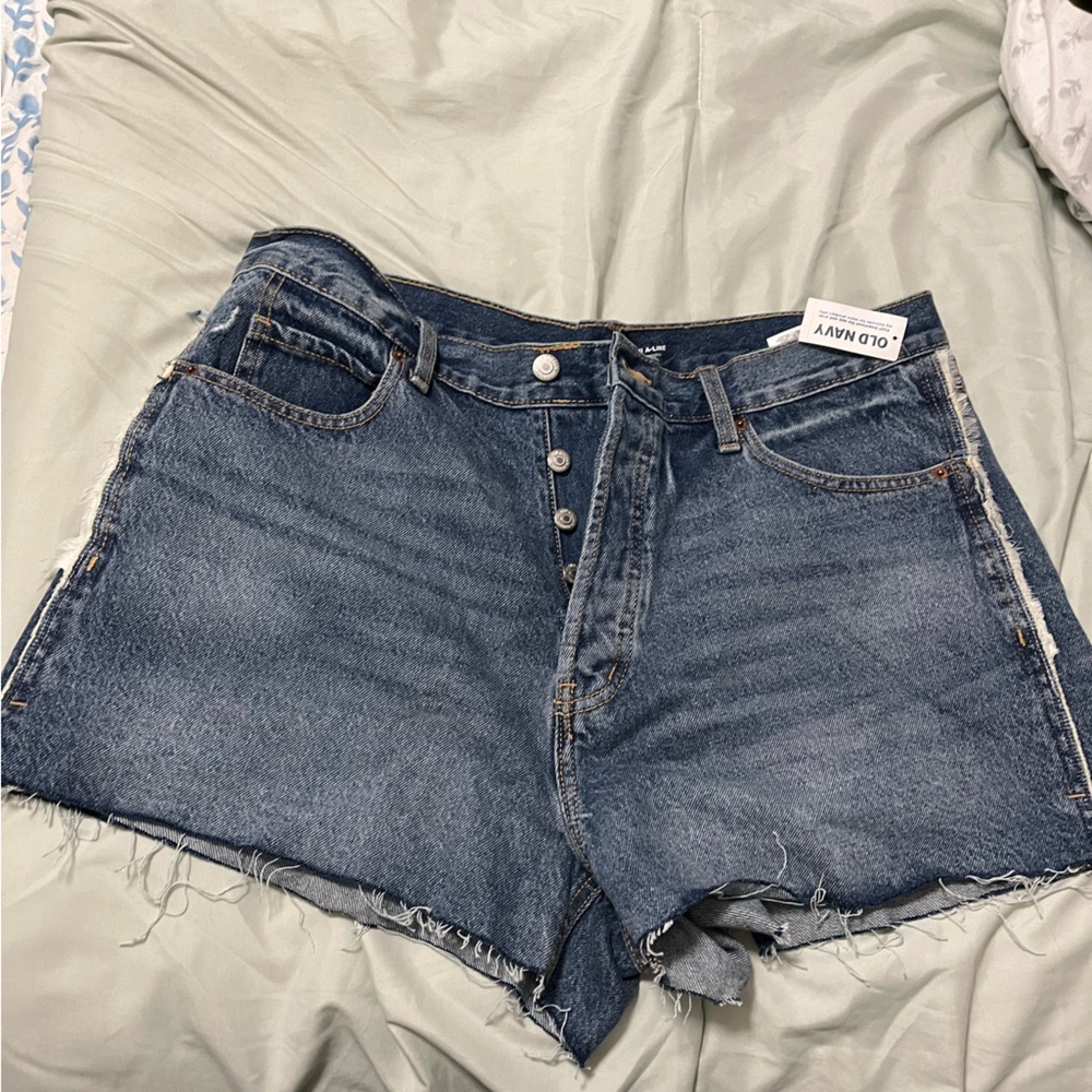 shorts 16 NWT
